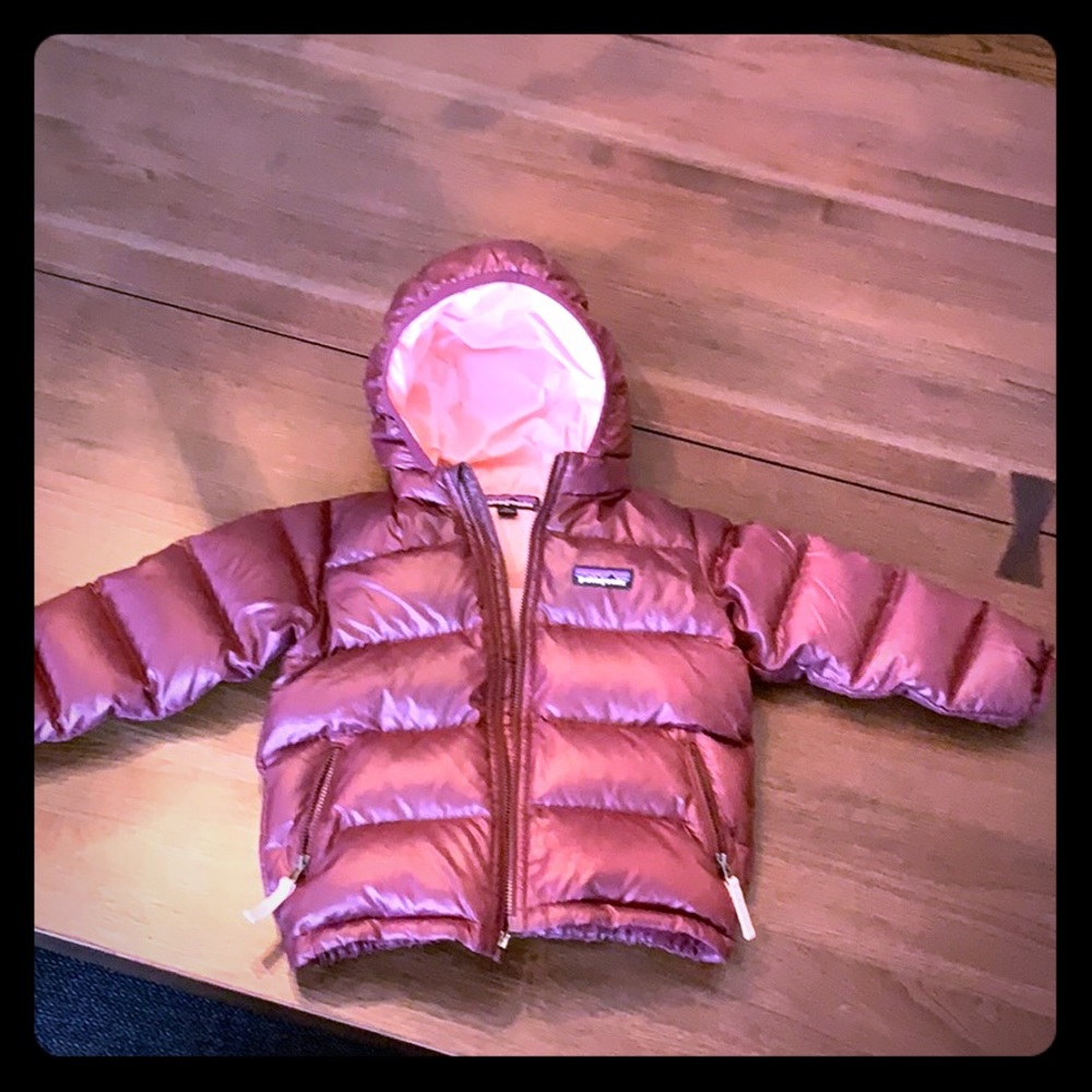 Patagonia puffer jacket 2T